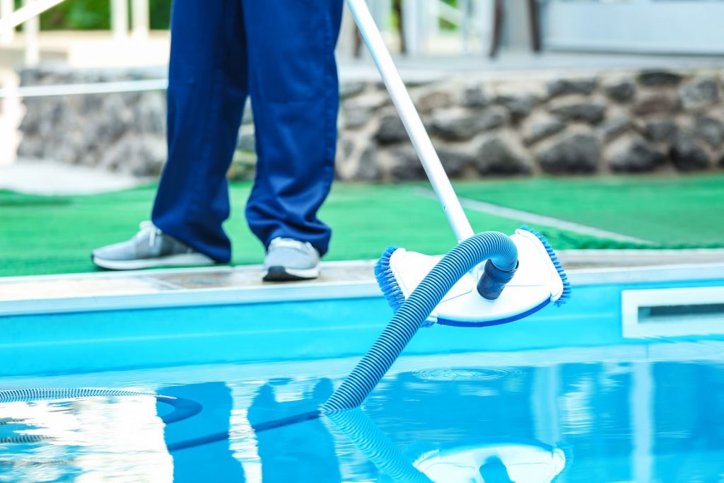 swimming pool cleaning companies